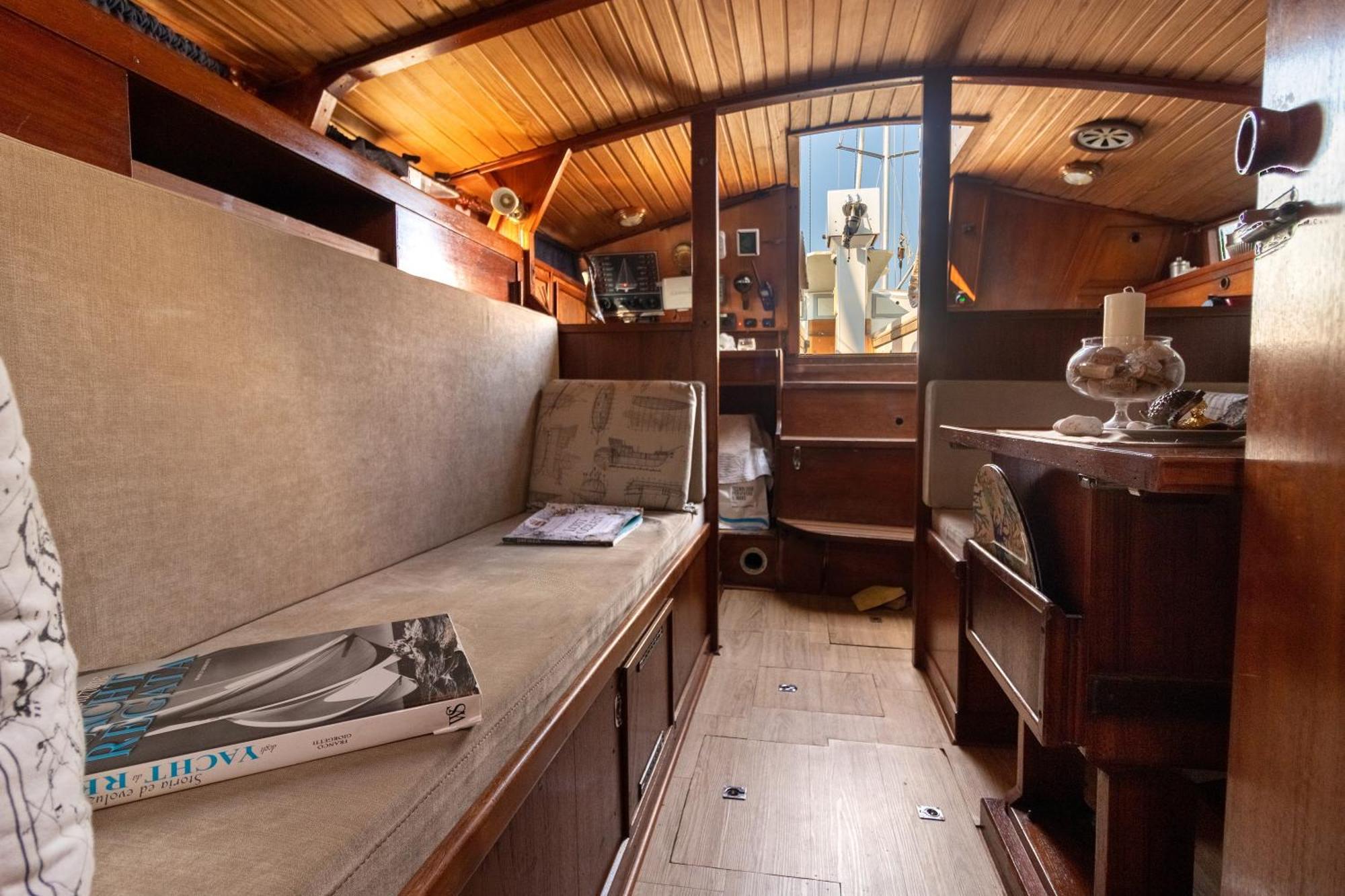 Quo Vadis Yacht Hotel Bari Ngoại thất bức ảnh