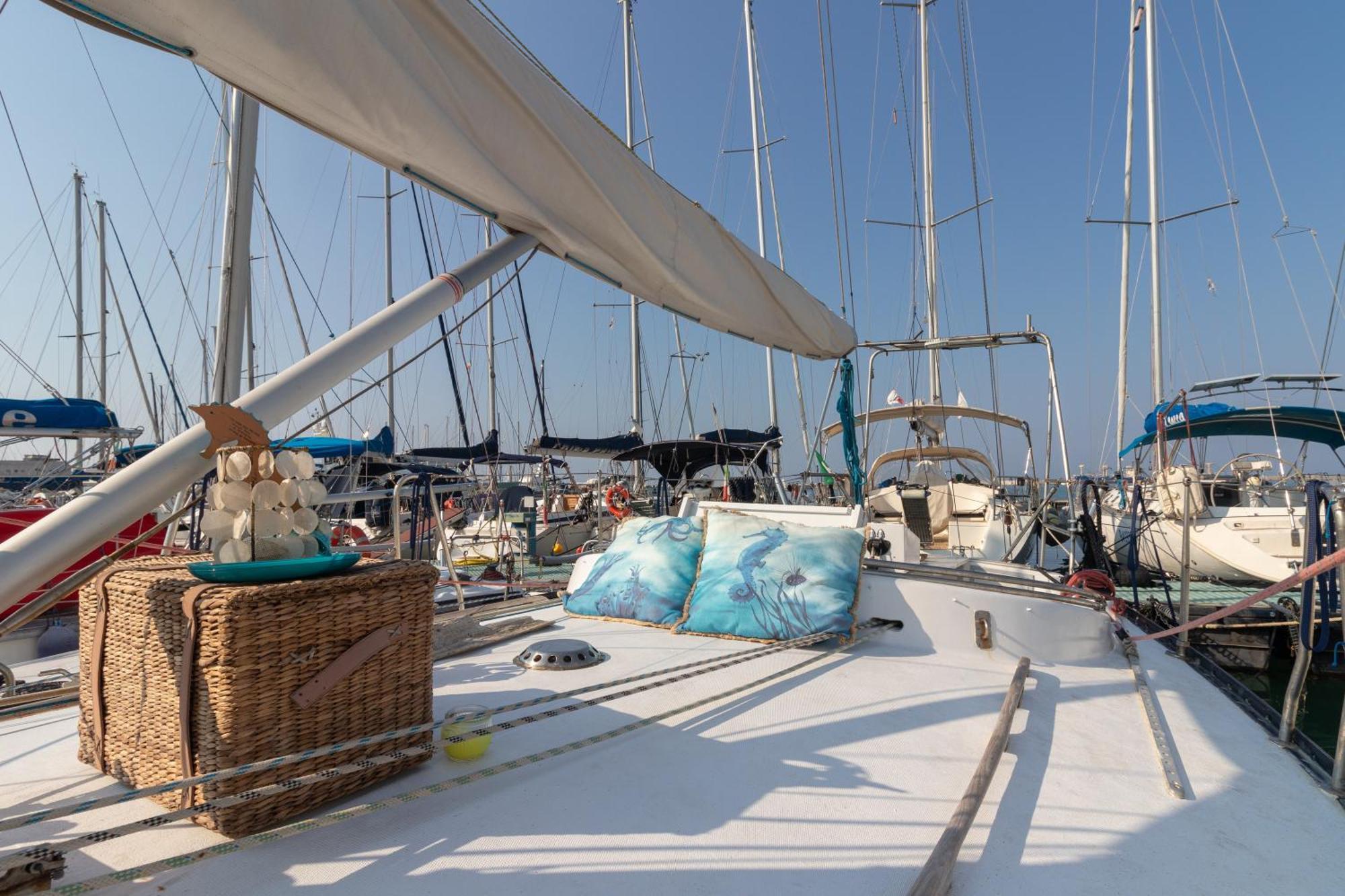 Quo Vadis Yacht Hotel Bari Ngoại thất bức ảnh