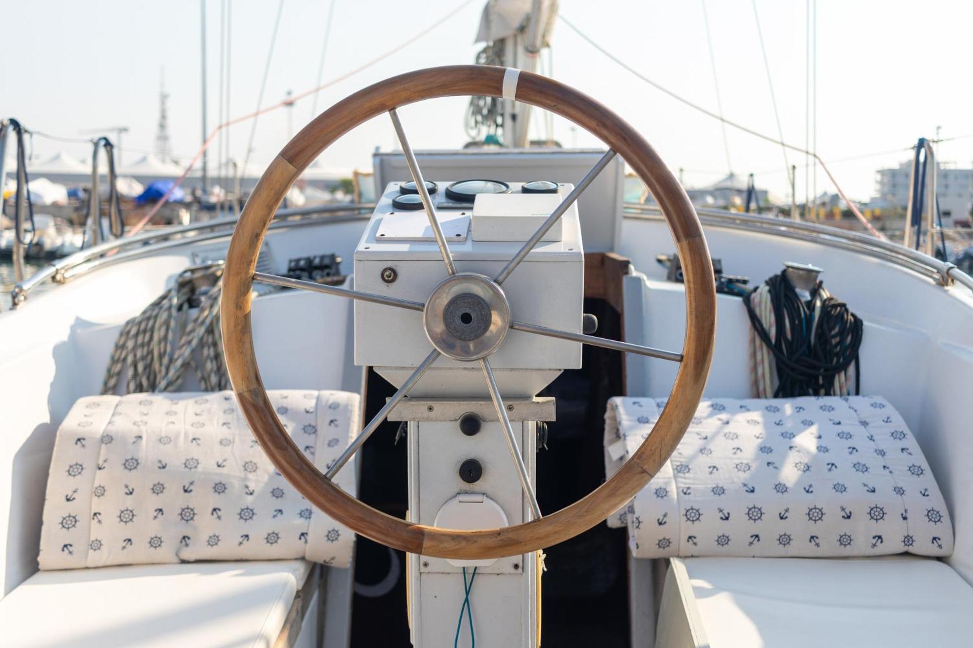 Quo Vadis Yacht Hotel Bari Ngoại thất bức ảnh