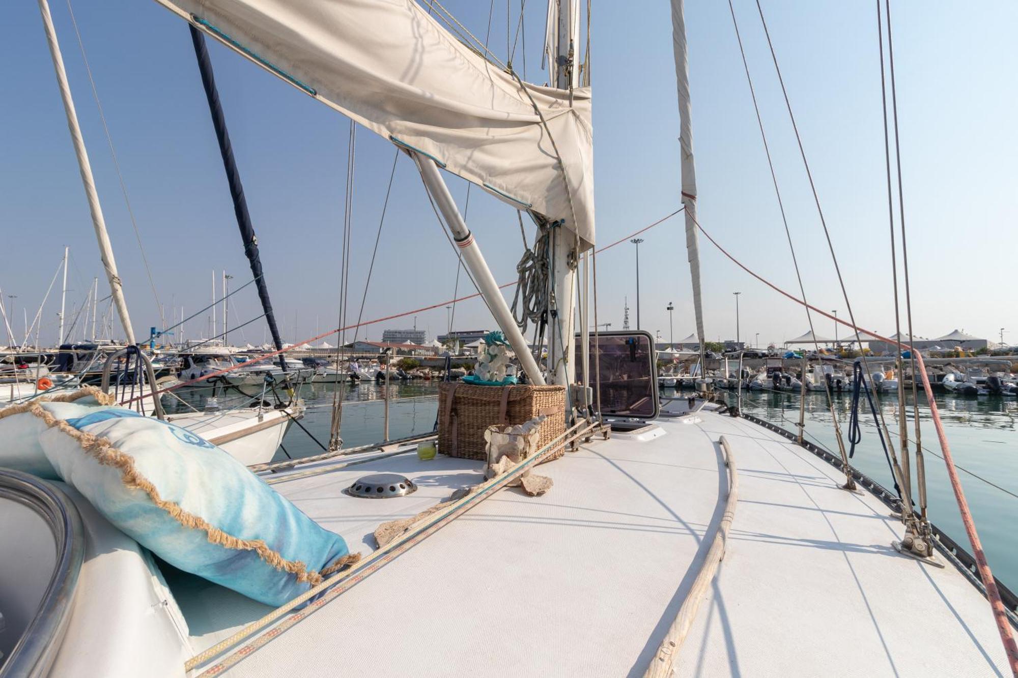 Quo Vadis Yacht Hotel Bari Ngoại thất bức ảnh